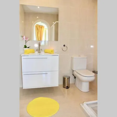 Frontline Sea In The Center Of Puerto Banus.2bedrooms -garden *