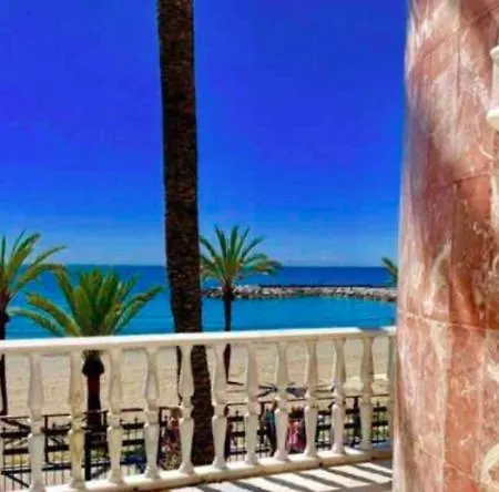 Frontline Sea In The Center Of Puerto Banus.2bedrooms -garden شقة *